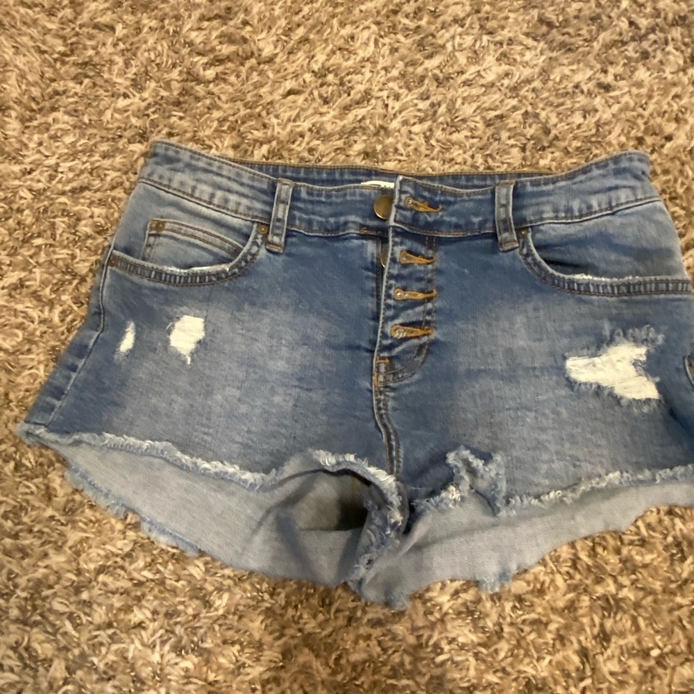 Billabong short. Size 25.